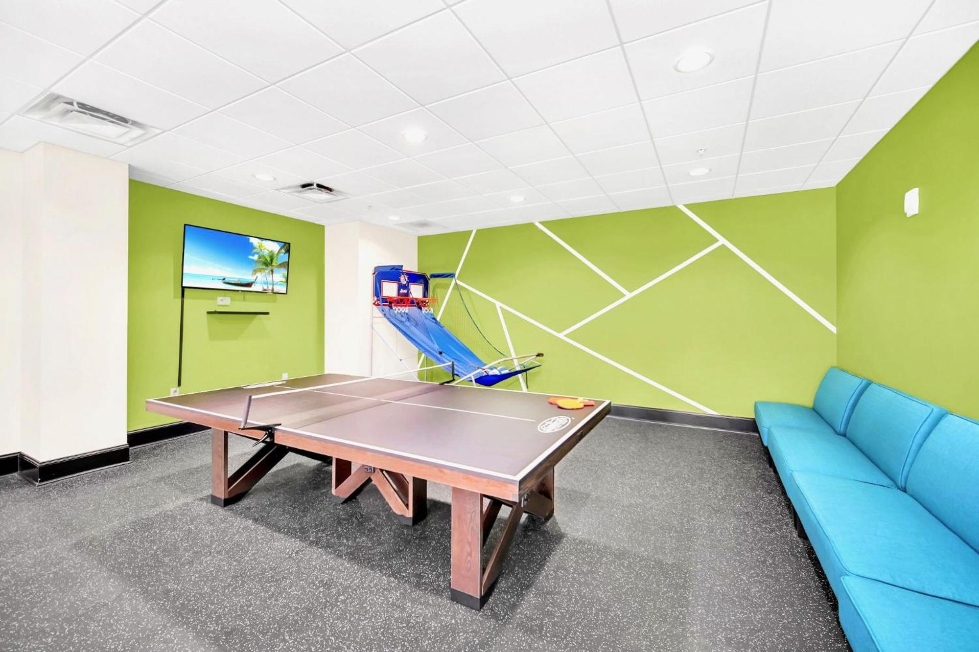 Modern 2Br Condo - Hot Tub And Pool - Near Disney Orlando Dış mekan fotoğraf