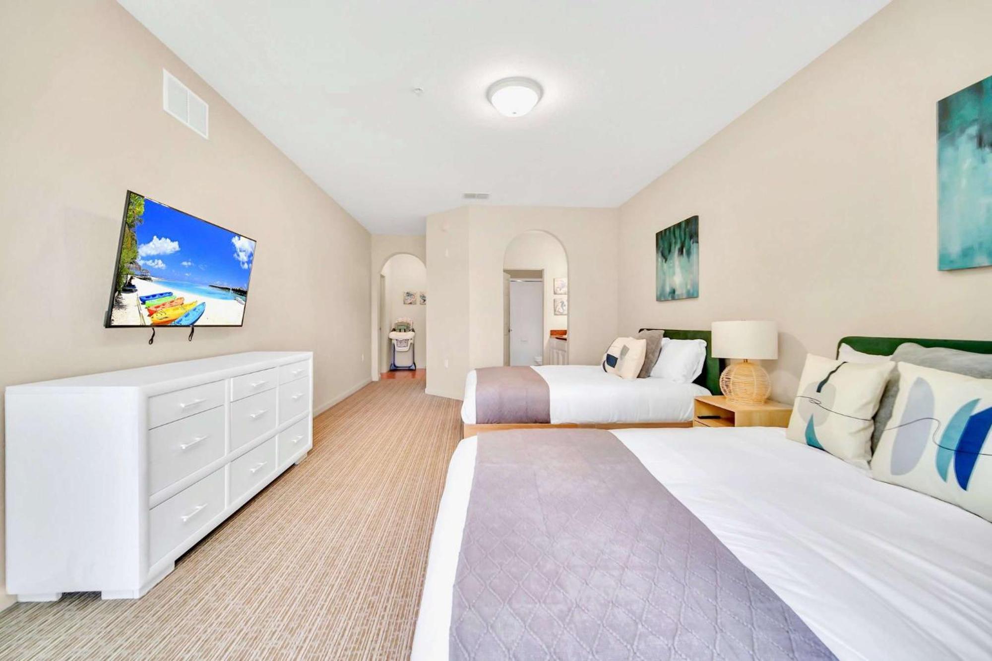 Modern 2Br Condo - Hot Tub And Pool - Near Disney Orlando Dış mekan fotoğraf