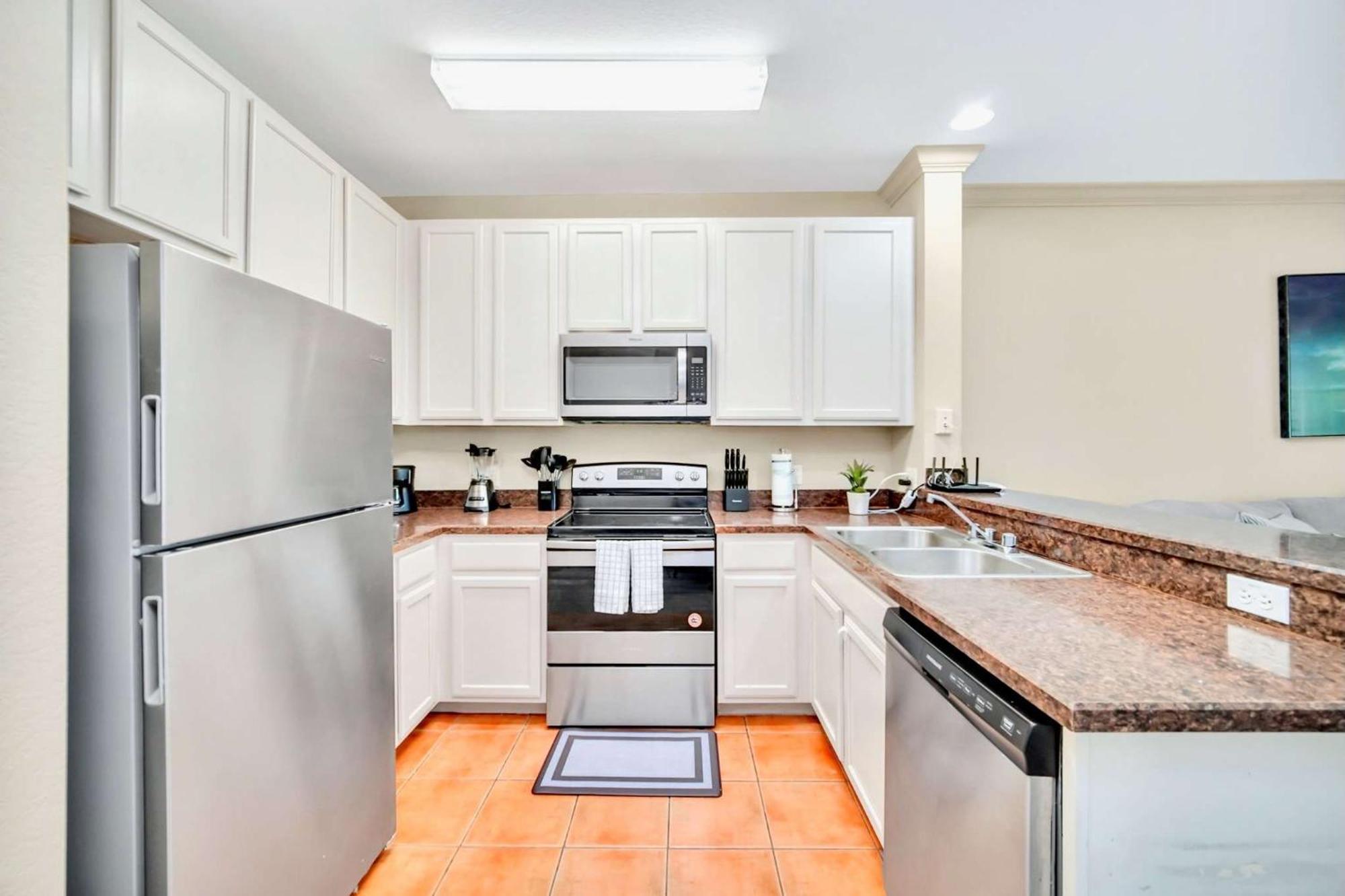 Modern 2Br Condo - Hot Tub And Pool - Near Disney Orlando Dış mekan fotoğraf